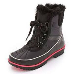 Sorel Tivoli ll black and pink winter boots; size 8